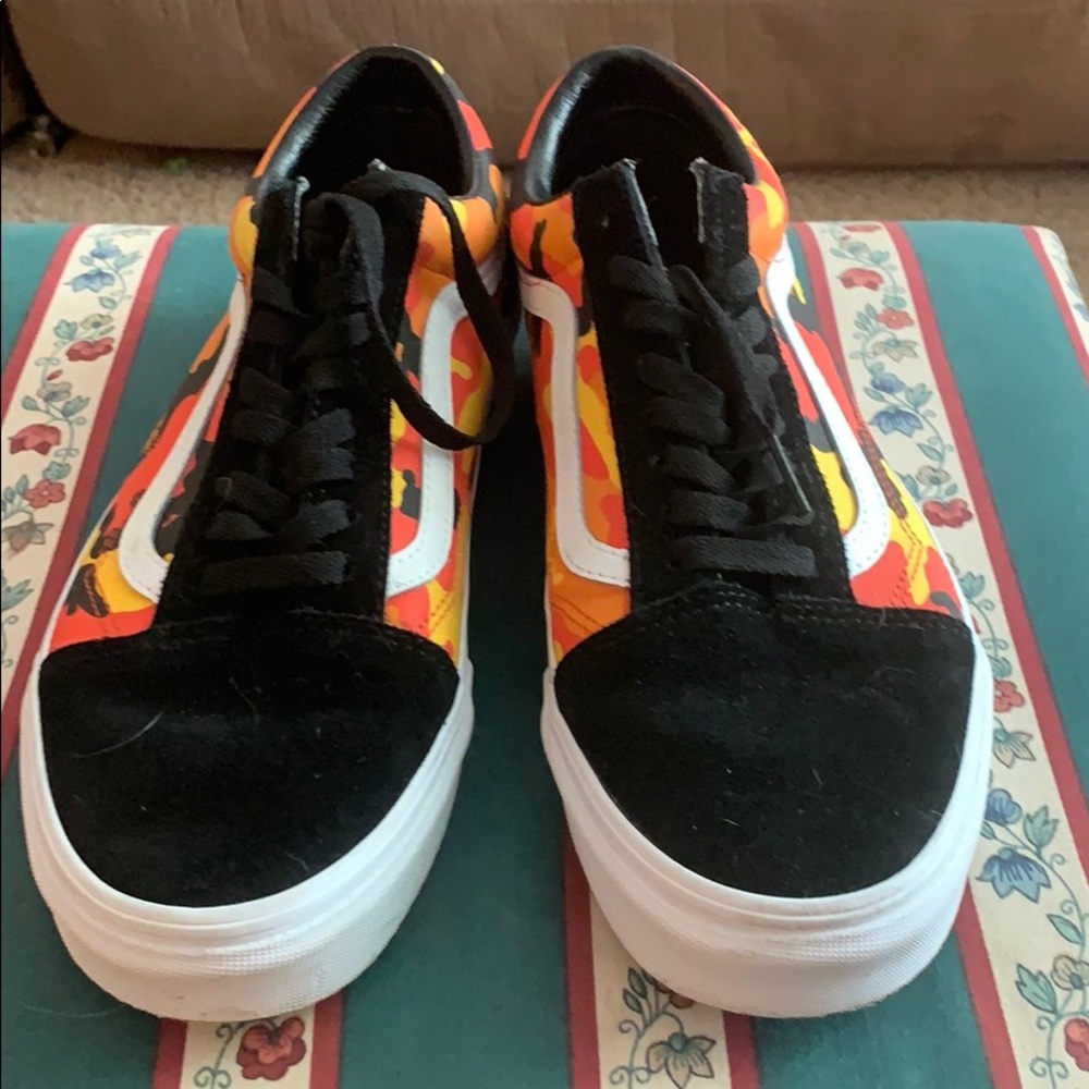 Red Camo Vans size 10 vans